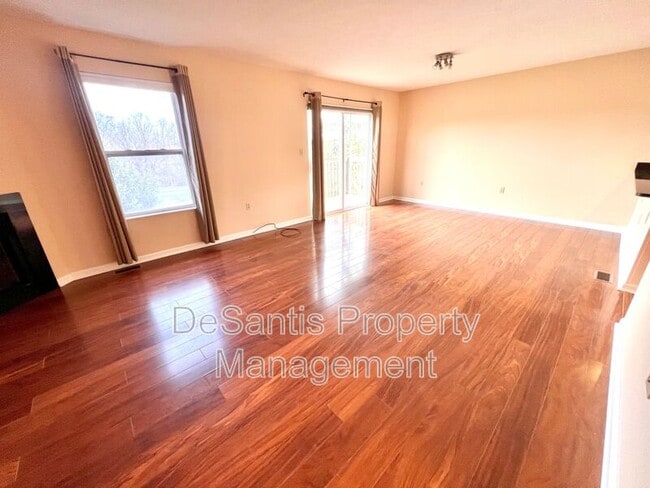 Building Photo - 119 Antler Hollow Dr