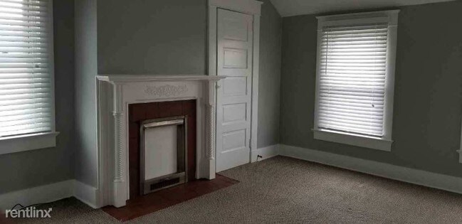 Foto del edificio - 3 br, 1 bath House - 124 Constitution Ave