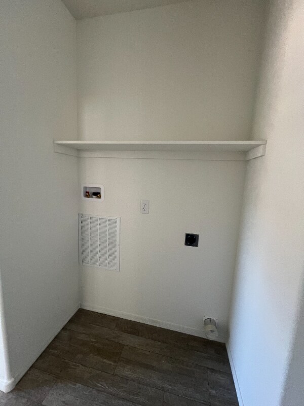 Building Photo - 2000 E Frontier Ave