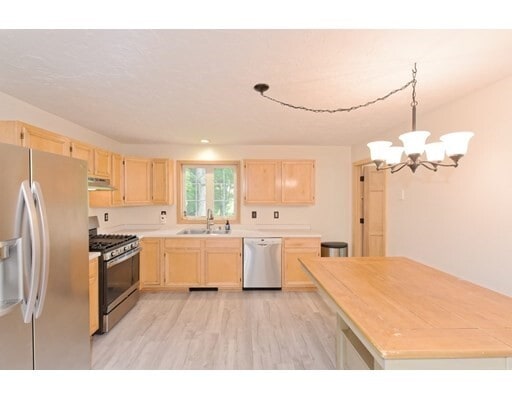 Primary Photo - 16 Lombard St