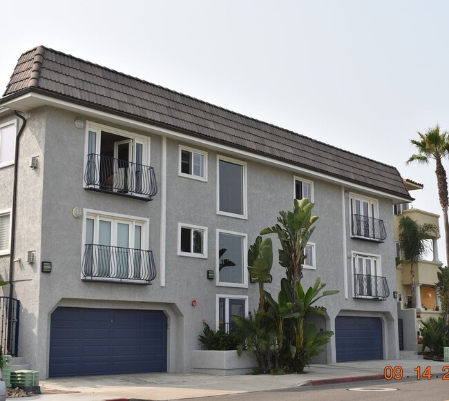 Building Photo - 2/1 Condo - Imperial Beach