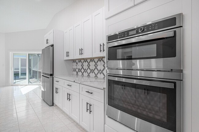 Building Photo - 48 Bentwater Cir