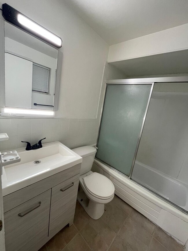 Foto del edificio - N Ellis