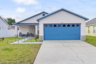 Building Photo - 7830 Myrtle Oak Ln