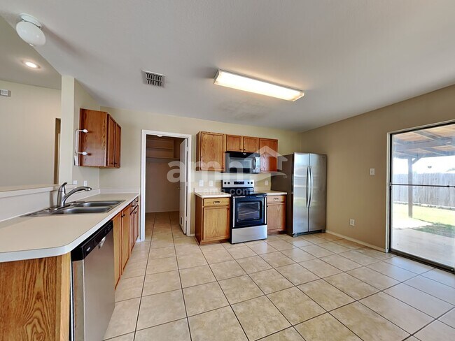 Foto del edificio - 1408 Eagles Nest Trail