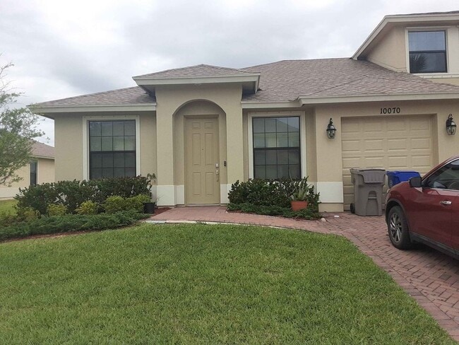 Photo - 10070 W Villa Cir Townhome