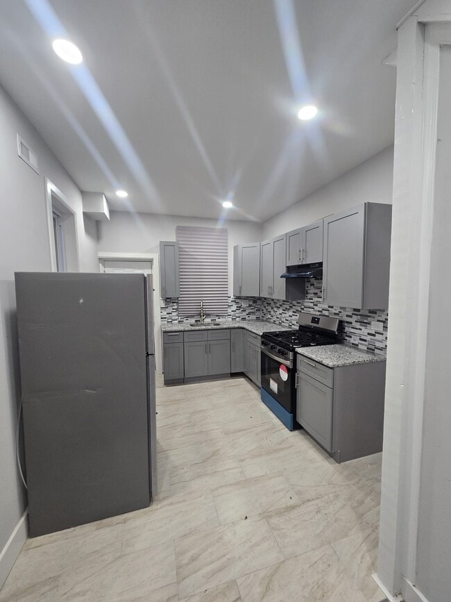 Foto del edificio - 2128 N Corlies St