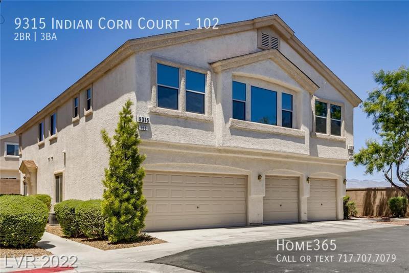 ADORABLE 2 story townhome in GATED community! House for Rent in Las