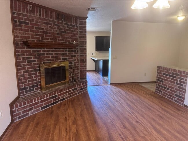 Building Photo - 2900 Green Canyon Dr