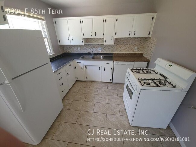 Building Photo - 8304 E 85th Terrace