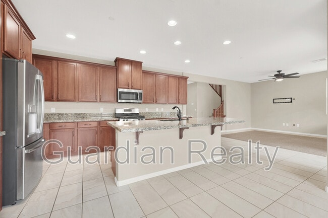 Building Photo - 2548 Sable Creek St