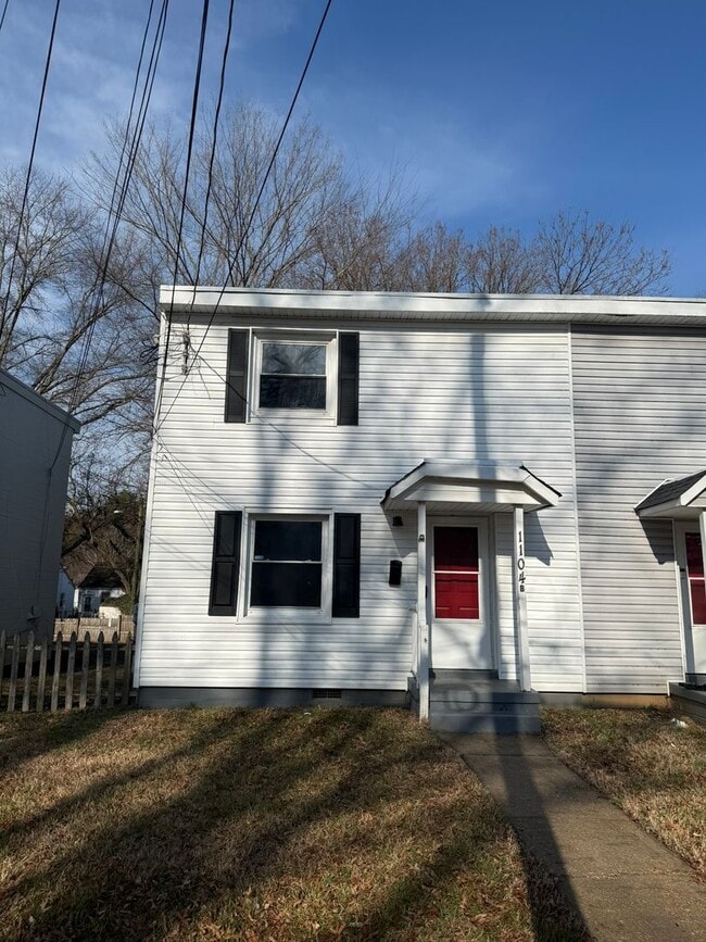 Building Photo - 1104 S Lombardy St