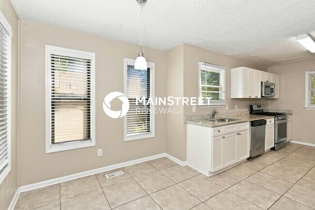 Foto del edificio - 3 Bedroom Pet-Friendly Home in Acworth, GA with Main Street Renewal