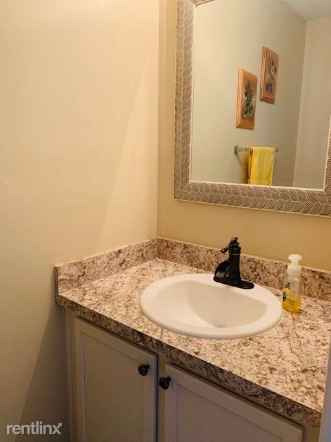 Building Photo - 3 br, 2.5 bath House - 727 Cobbs Point Lane 1