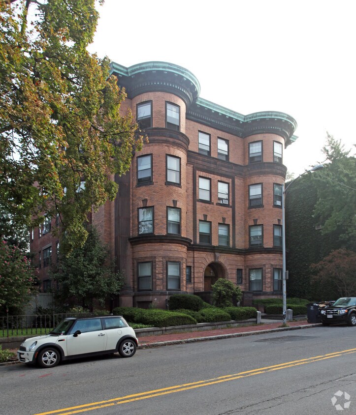 Foto del edificio - 365-367 Harvard St
