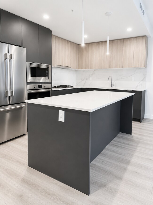 Photo du bâtiment - 8551-8201 201 St
