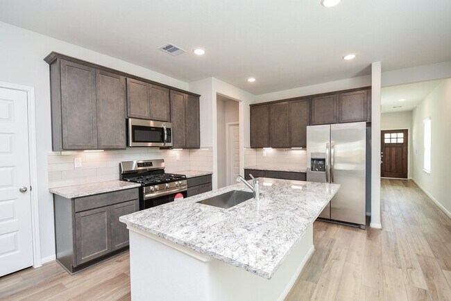 Foto del edificio - 8319 Bristlecone Pne Wy