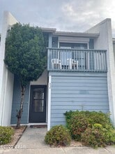 Building Photo - 8126 Surf Dr