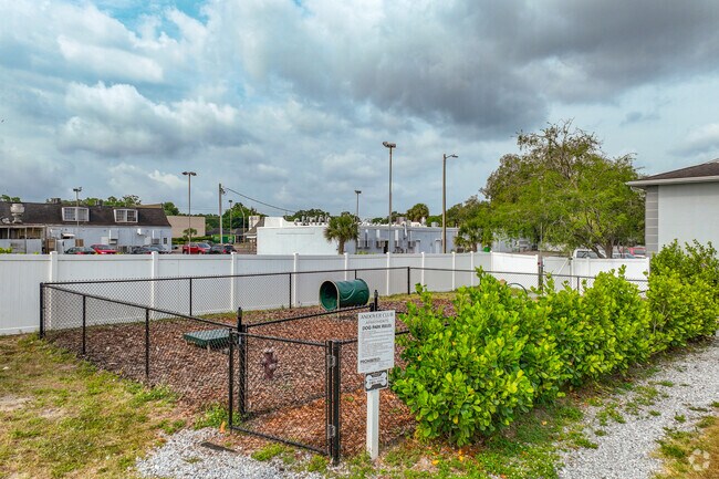 Parque para perros - Andover Club Apartments
