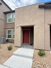 Building Photo - 6173 Hibiscus Gdn St