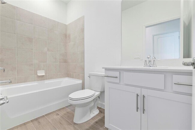 Foto del edificio - 15077 Jadestone Dr