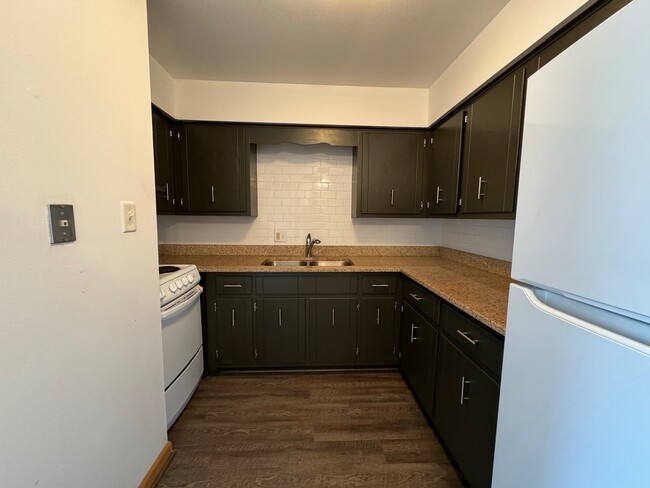 Foto del edificio - 6609 Oak Forest Ave