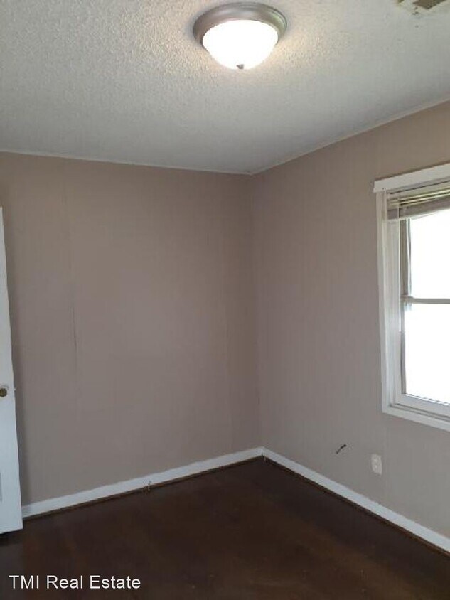 Building Photo - 2 br, 1 bath House - 4517 Hillman Dr SW