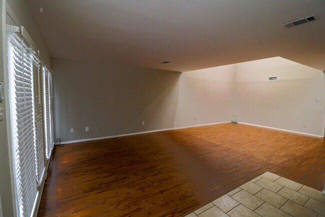 Building Photo - 5812 Langfield Rd