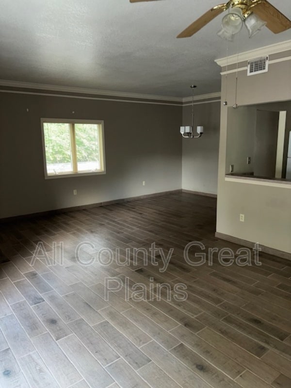 Building Photo - 5206 Foster Ave