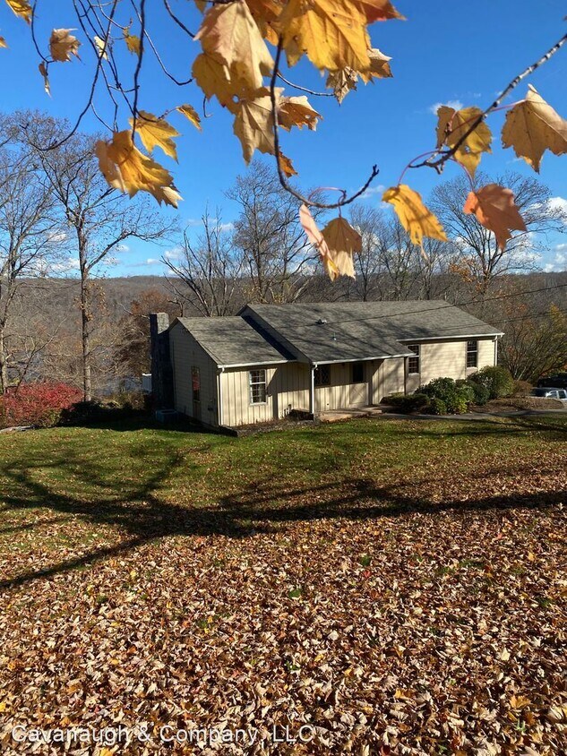 Primary Photo - 3 br, 2.5 bath House - 524 Saybrook Road