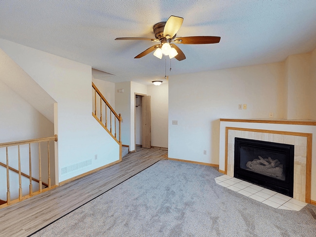 Building Photo - French Creek Townhomes