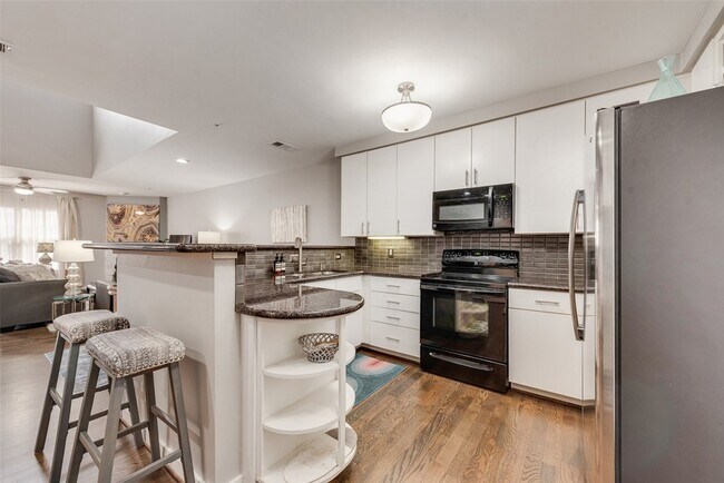 Foto del edificio - 3922 Gilbert Ave