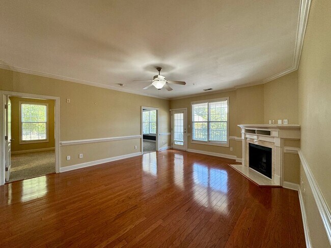Foto del edificio - 208-107 Fountainhead Drive