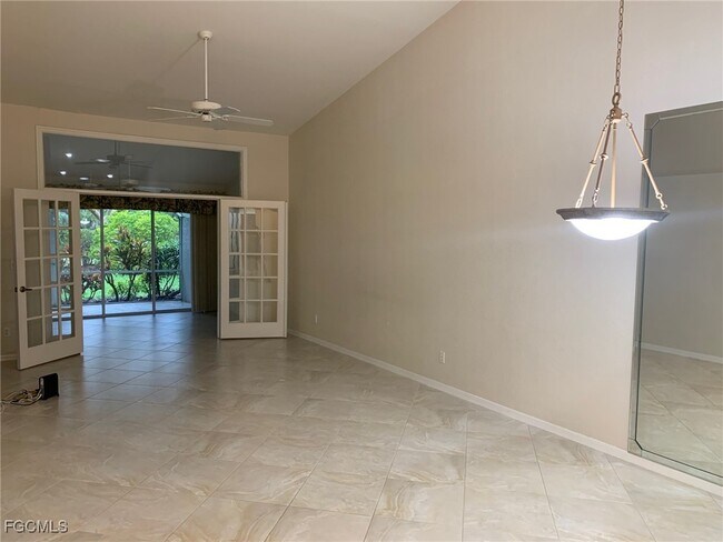 Foto del edificio - 1909 W Crown Pointe Blvd