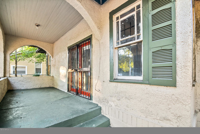 Building Photo - 340 Golfair Blvd