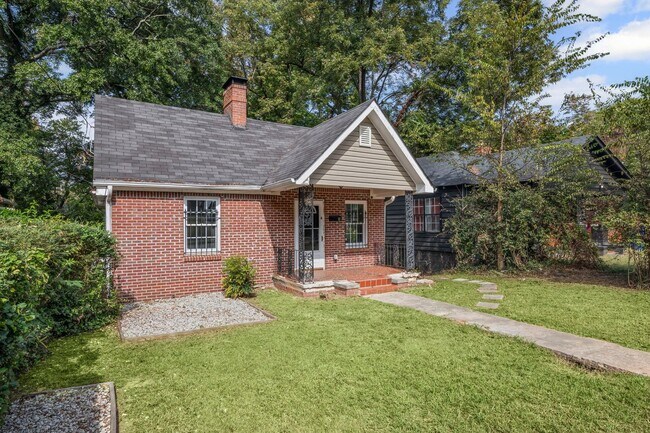 Building Photo - Upstairs Duplex Unit with 3 bedrooms and 2 baths.  Westside Atlanta, 30314
