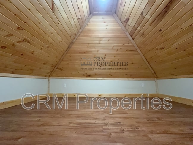 Building Photo - 1101 S Purdum St