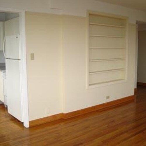 Primary Photo - 4720 N Clarendon Ave