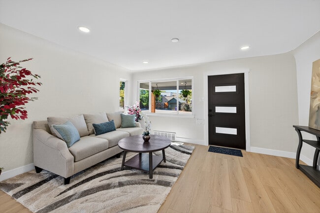 Foto del edificio - 1856 S Steele St