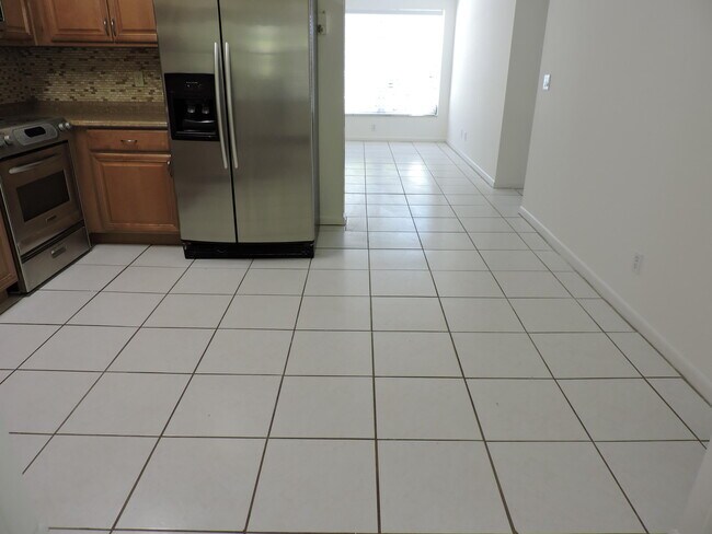 Foto del edificio - 9046 SE Parkway Dr