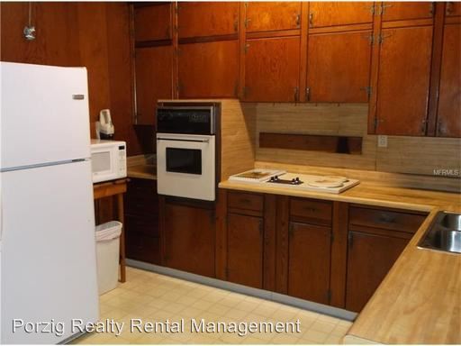 Building Photo - 3 br, 2 bath House - 2991 W Airport Boulevard