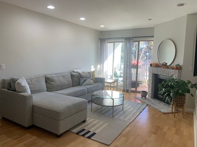 Living Room - 1750 S El Camino Real