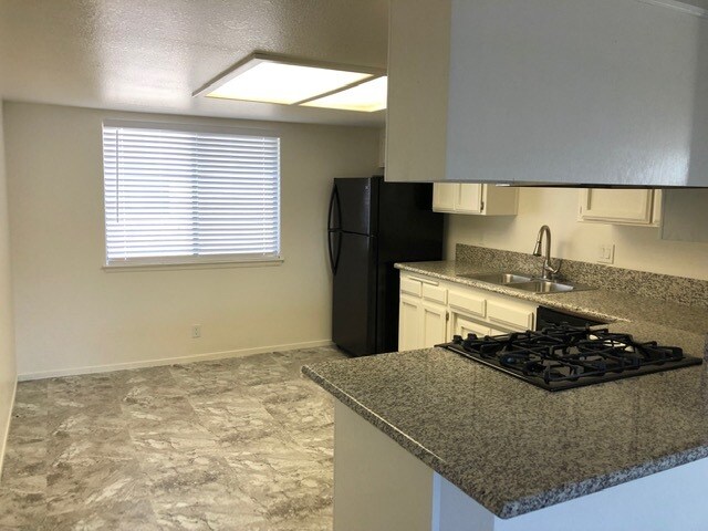 Foto del edificio - 345 S Sunset St