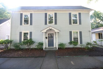 Building Photo - 910 Lancaster St
