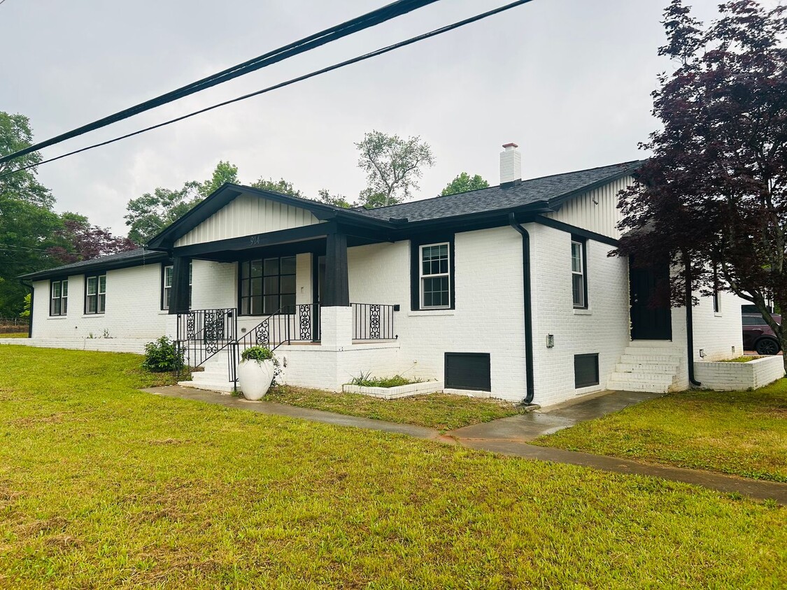 Foto principal - 5/3 Home Available Now!