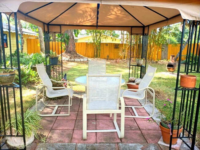 Foto del edificio - 232 S Shade Ave