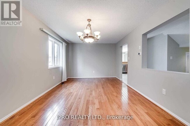 Building Photo - 2128 Redstone Crescent