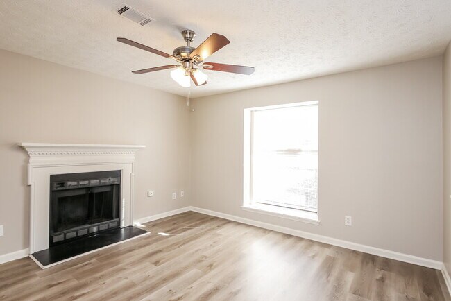 Foto del edificio - 2764 Wildflower Ln SW