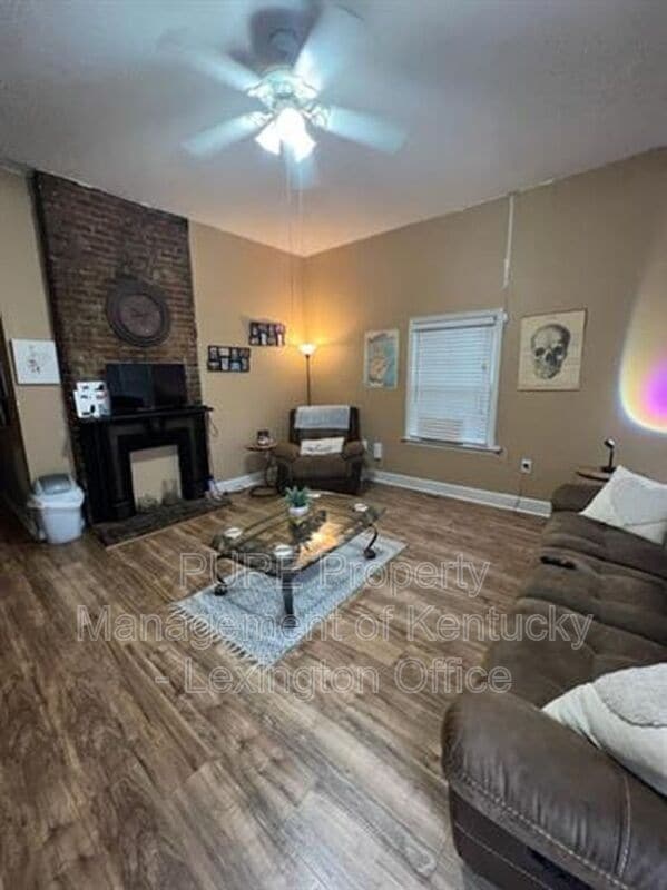 Photo - 444 N Broadway House