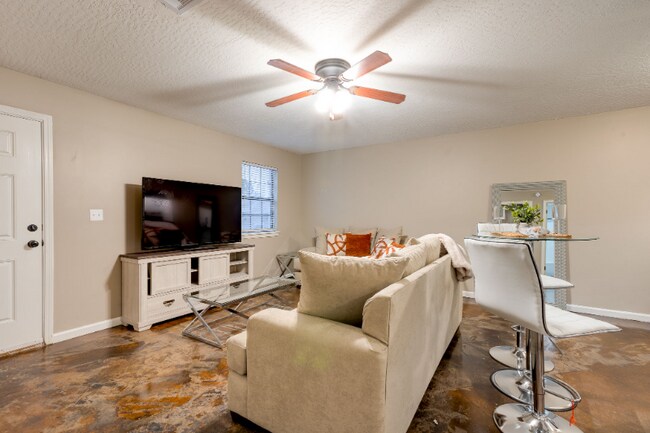 Foto del edificio - 239 Hartfield Rd